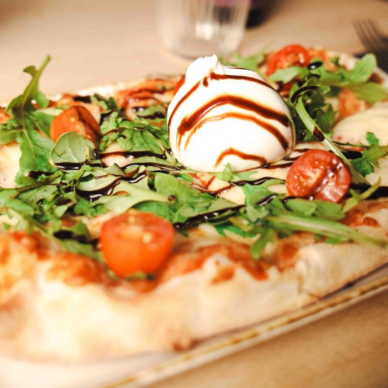 Pinsa mit Burrata